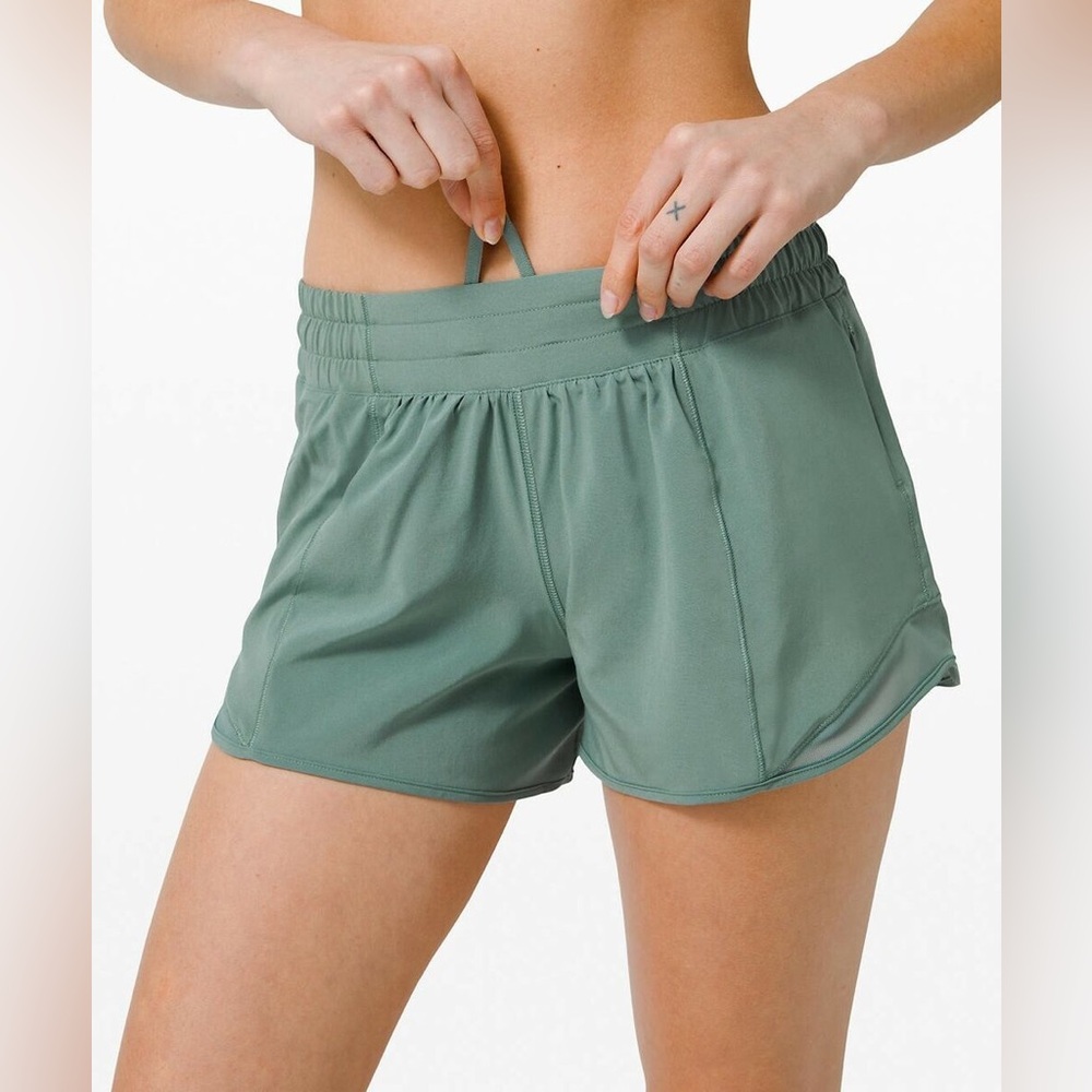 Lululemon hotty hot high-rise lined short 4”, size 8, color: tidewater teal